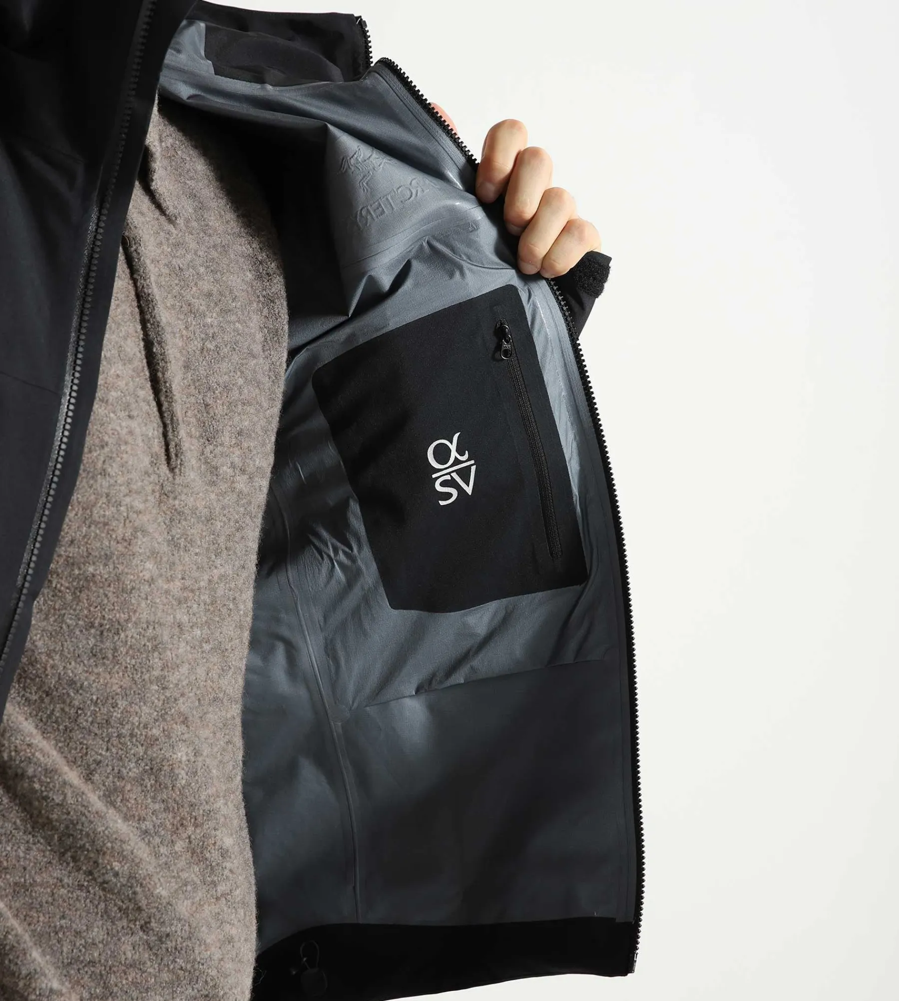 Arc'teryx Alpha SV Jacket M Black