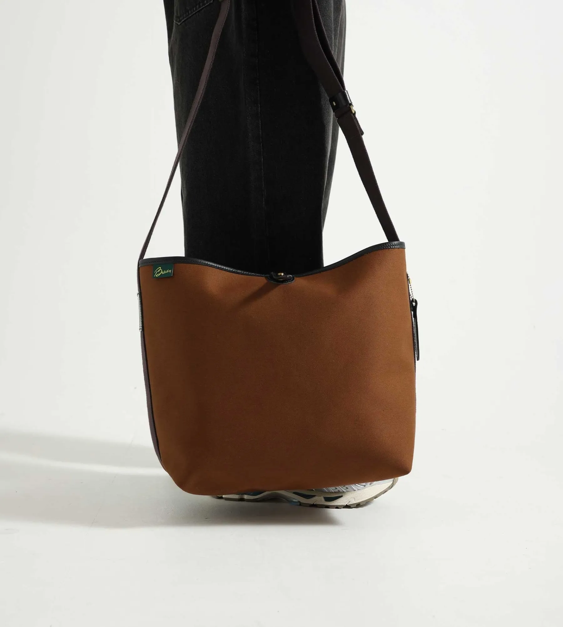 Brady Bags Kinross Hazelnut Brown Brown Web