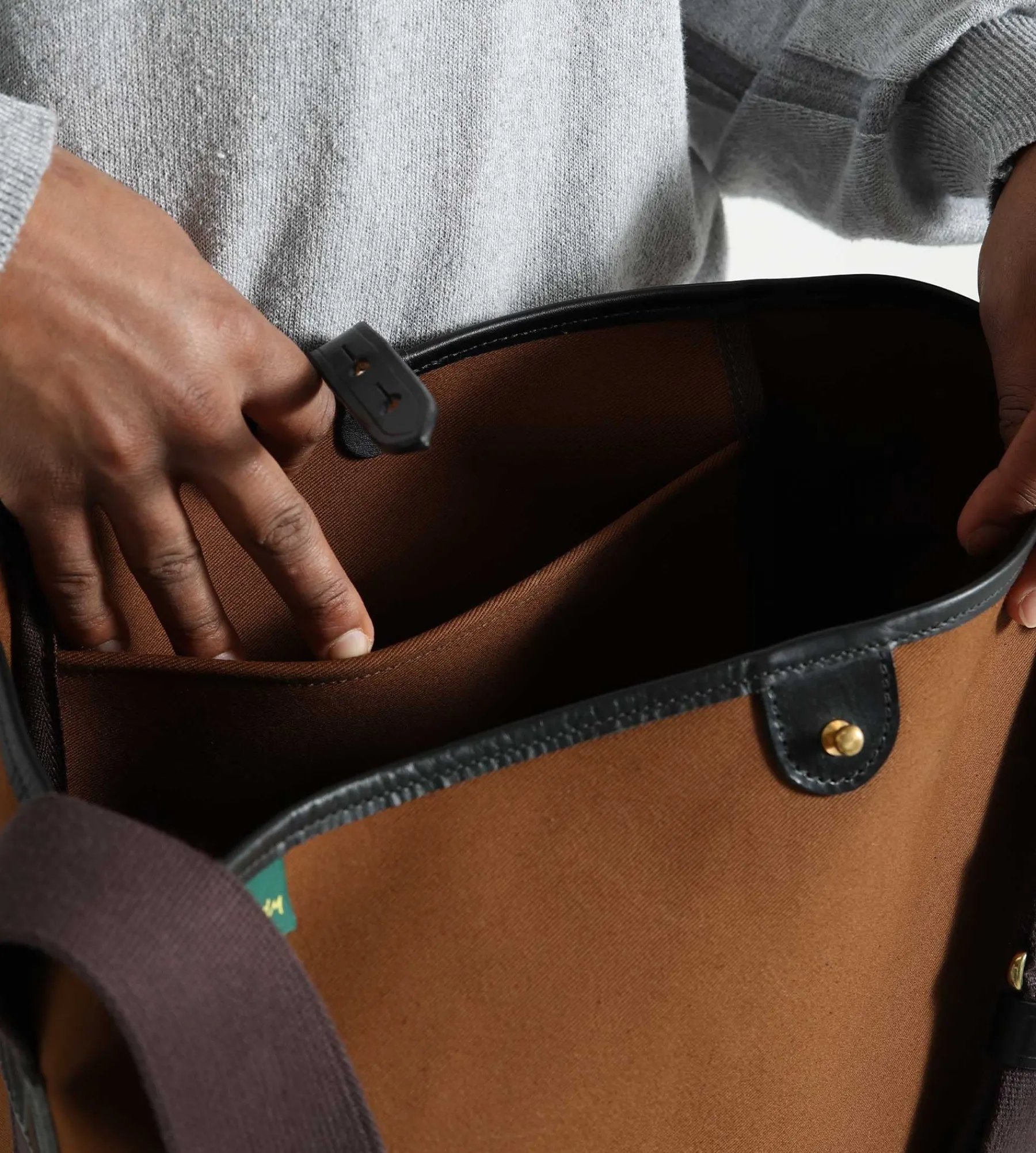 Brady Bags Kinross Hazelnut Brown Brown Web