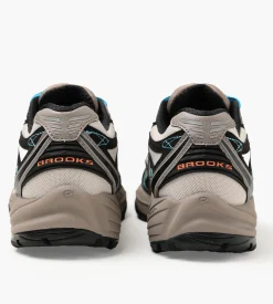 Brooks Cascadia 1 Moonbeam Black Camellia
