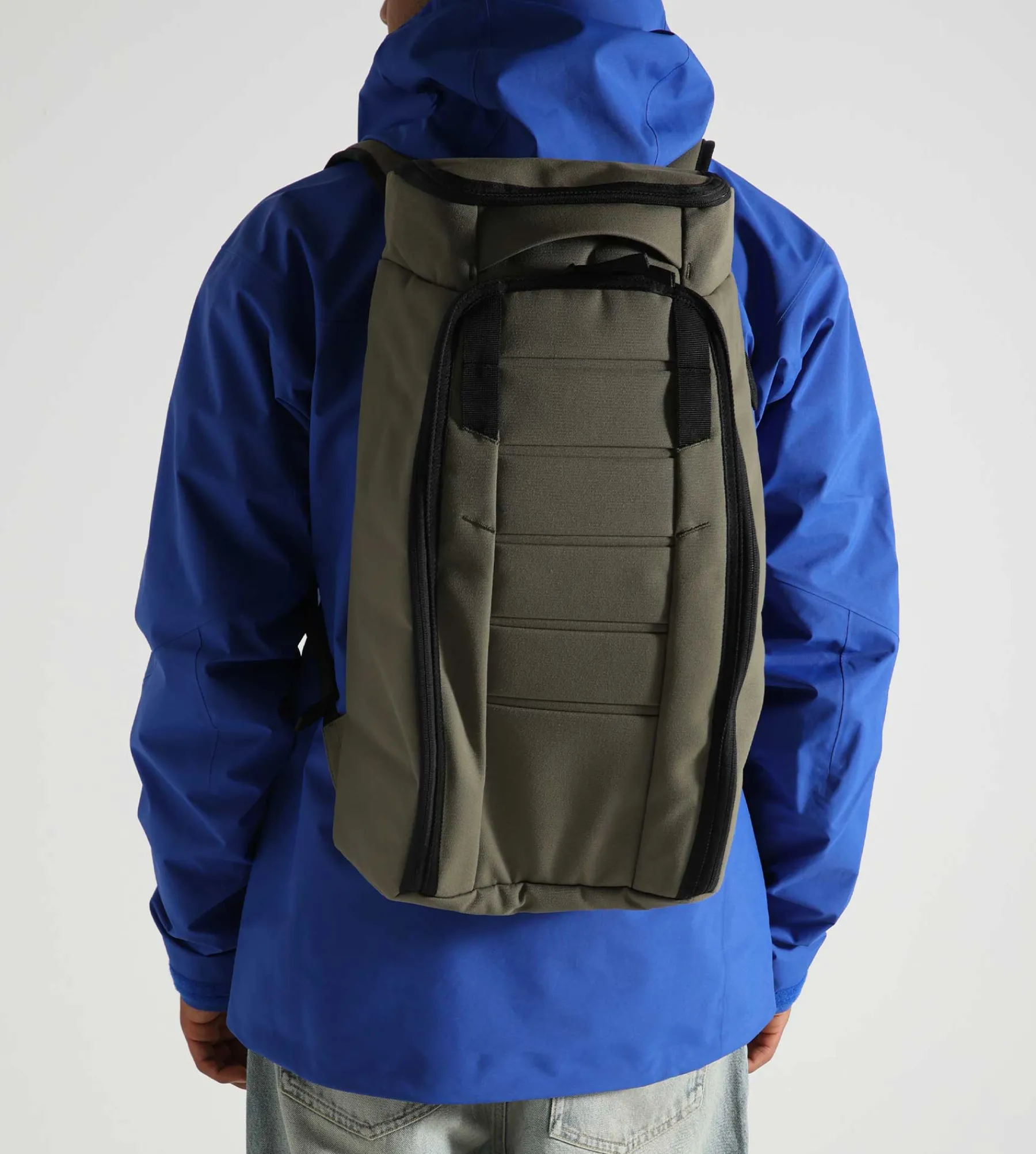 D__b__™ Hugger Backpack 25L Mash Green