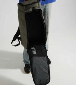 D__b__™ Hugger Backpack 25L Mash Green