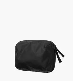 D__b__™ Hugger Organizer Black Out