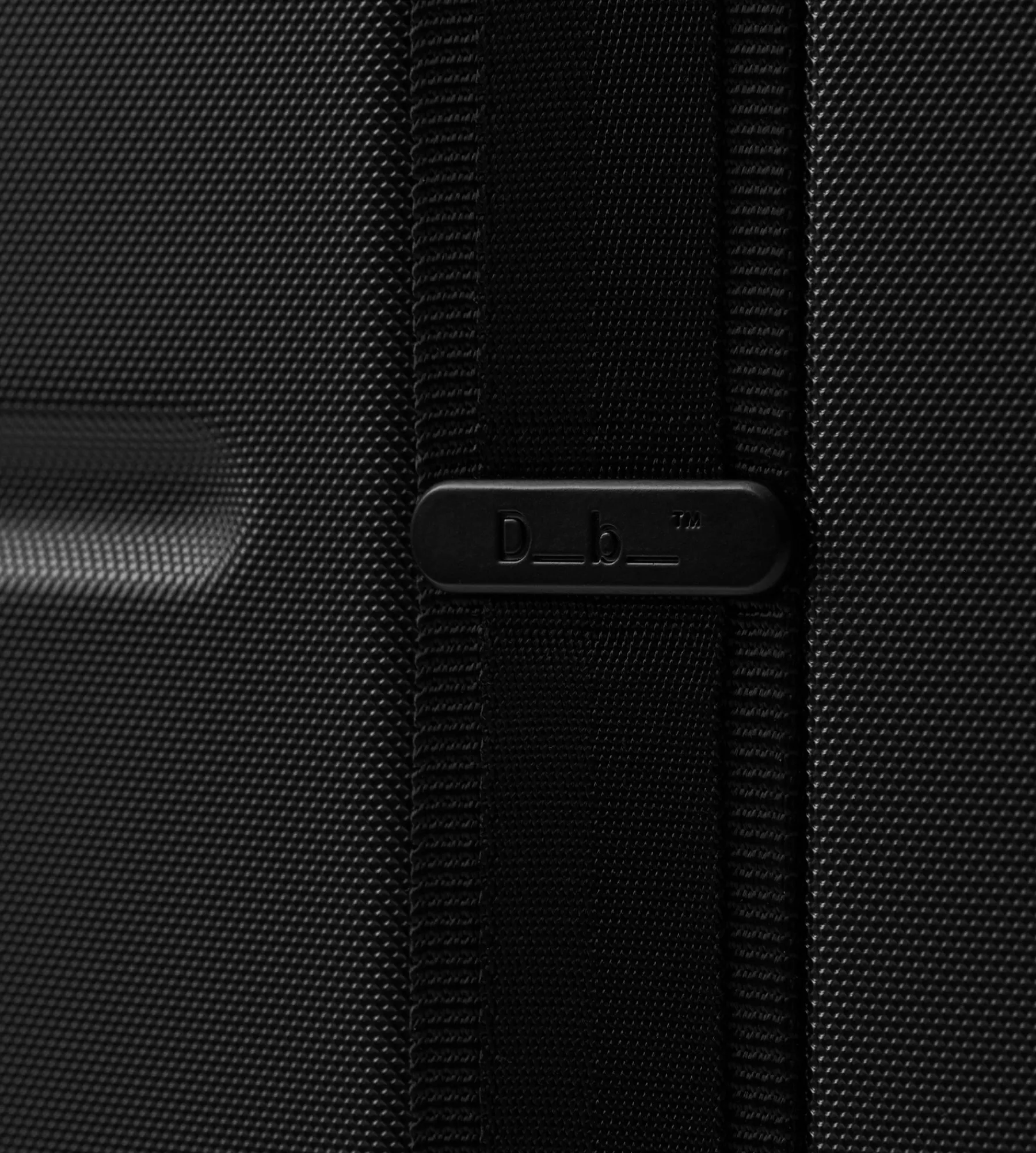 D__b__™ Ramverk Pro Carry-on Silver