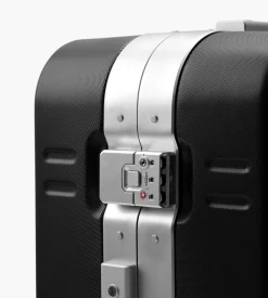 D__b__™ Ramverk Pro Front-access Carry-on Silver