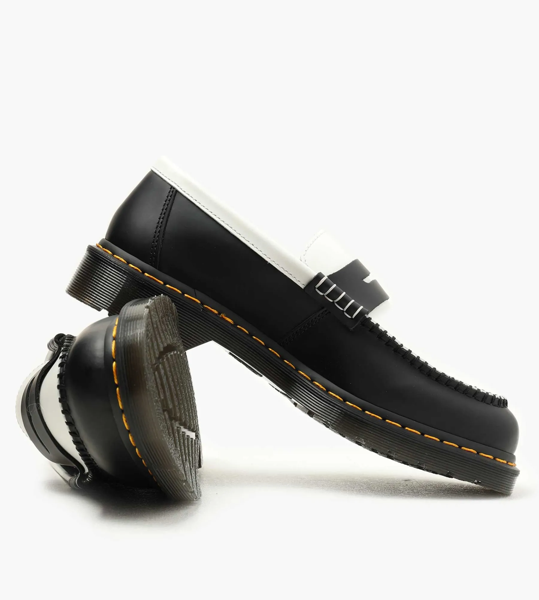 Dr. Martens Penton Black White Smooth
