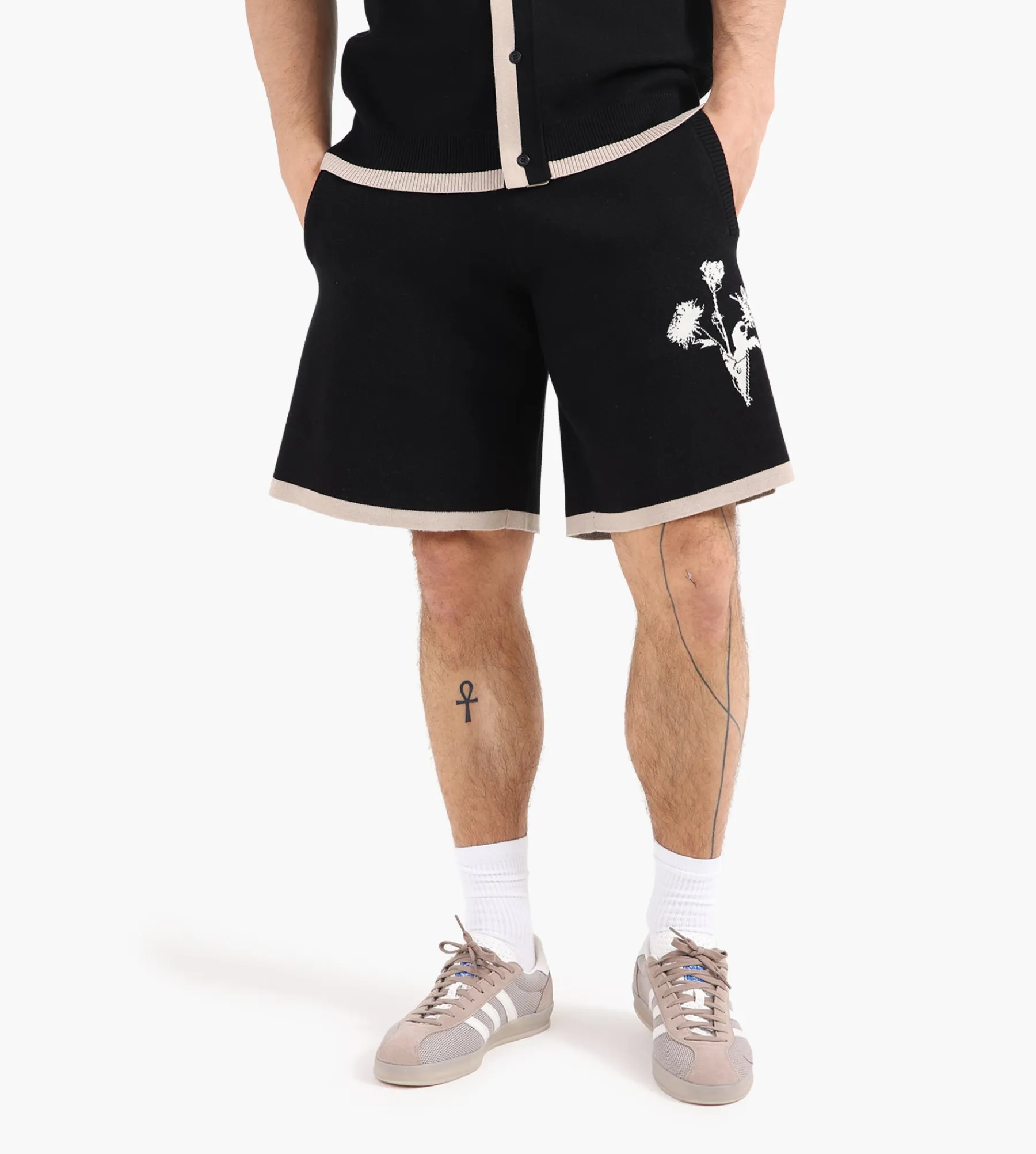 Filling Pieces Knit Short Gardener Black