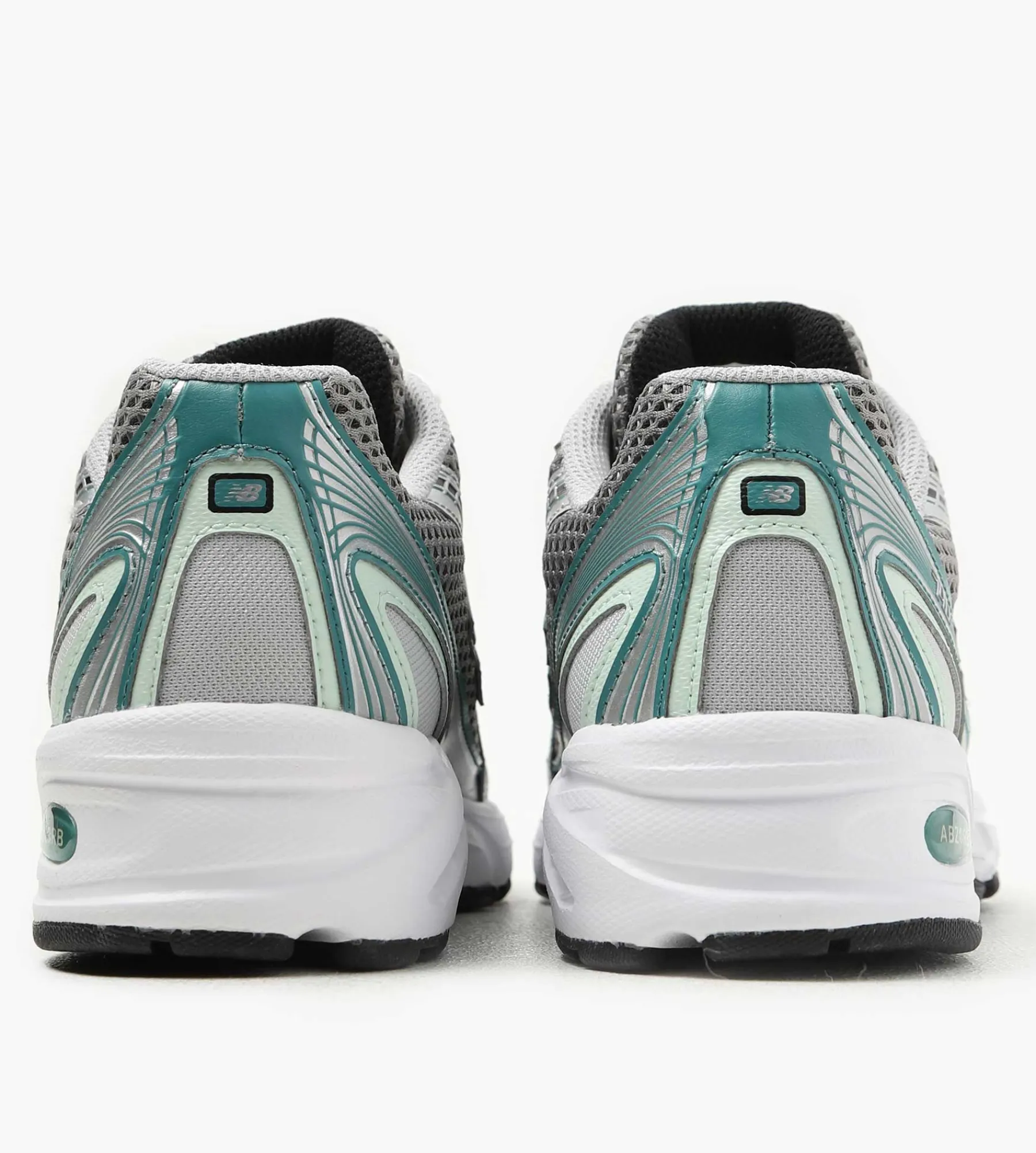 New Balance U740NC2 Silver Metallic