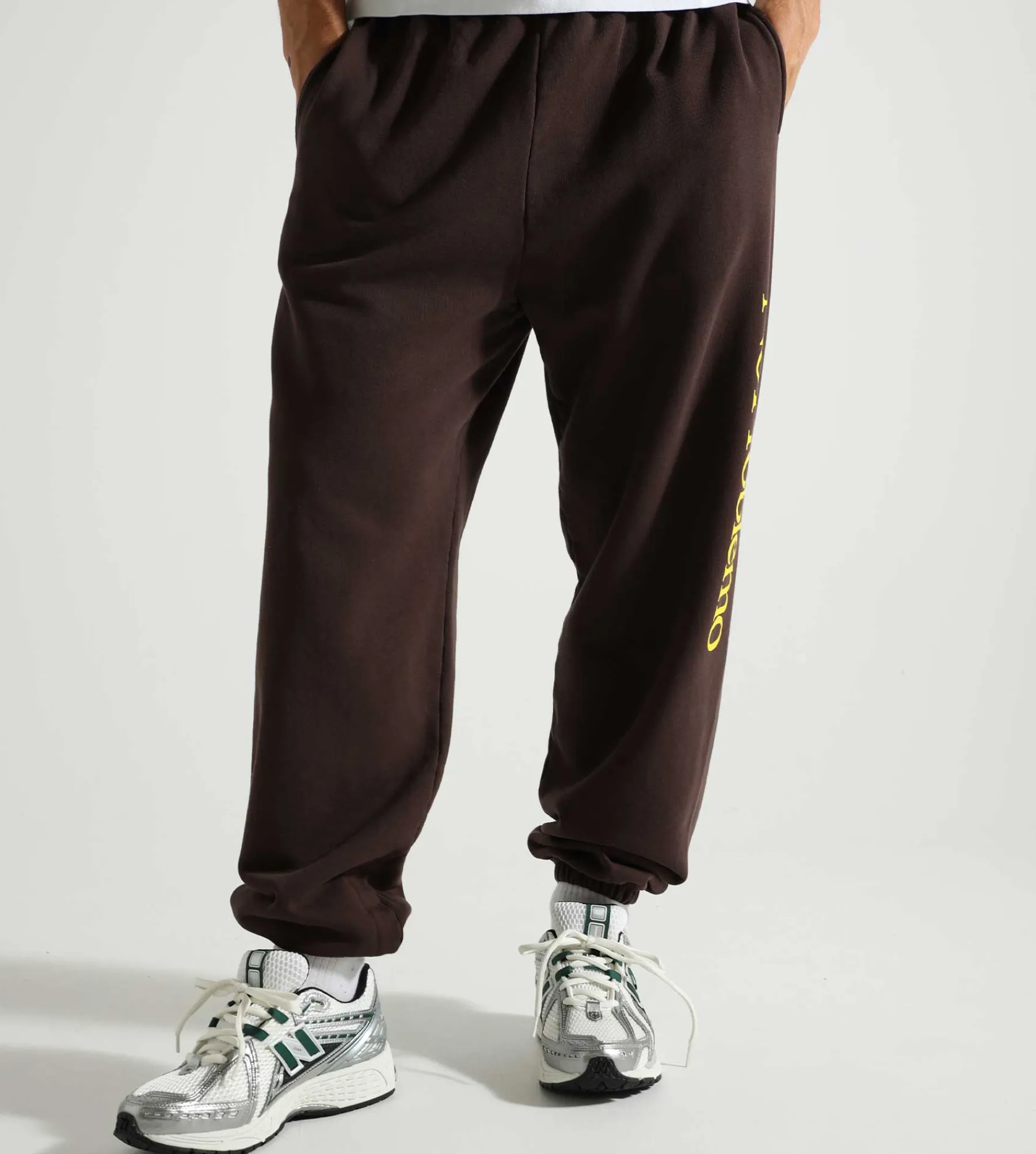 No Problemo Sweatpant Black Brown