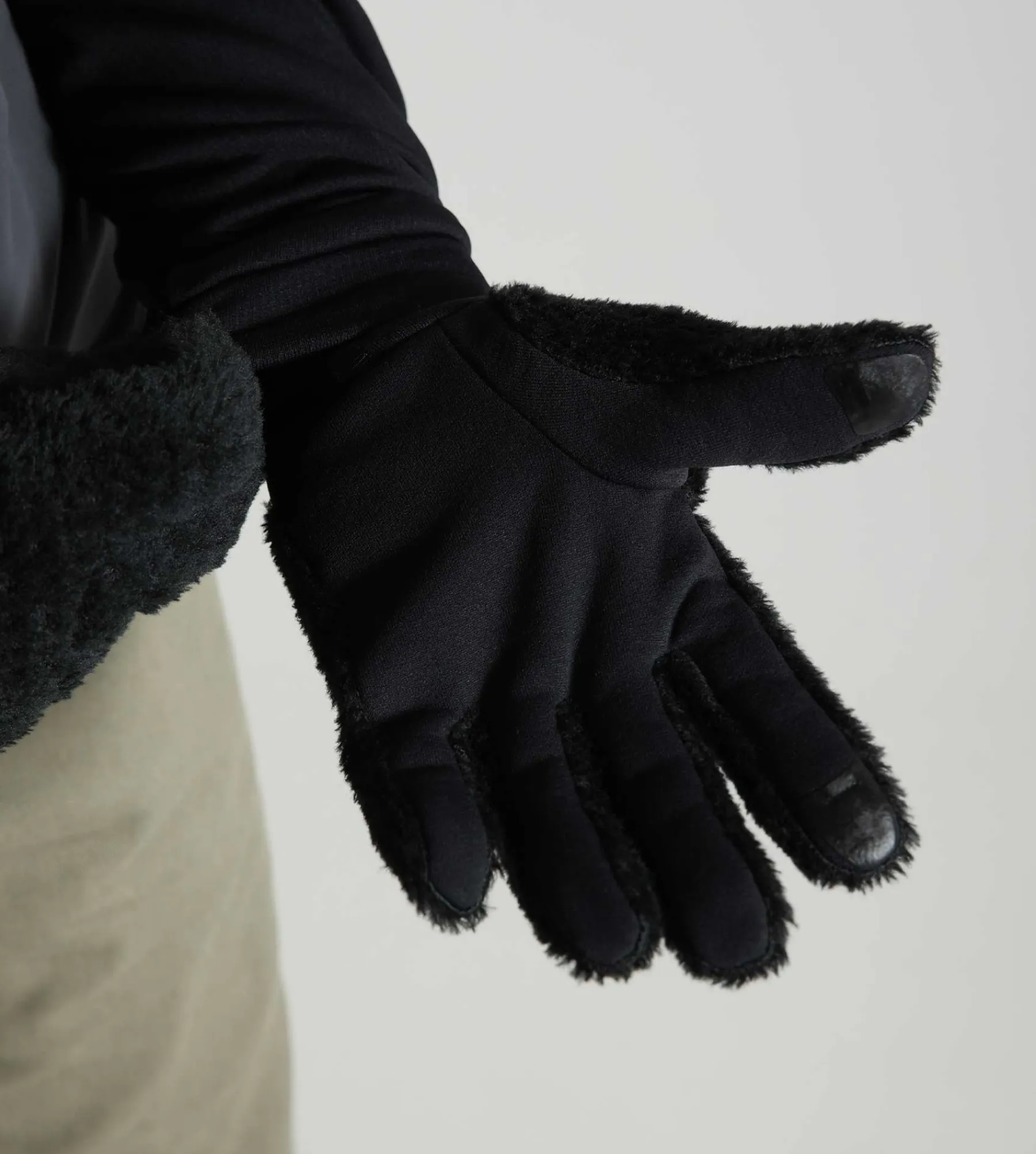Norrøna /29 Highloft Gloves Caviar Black