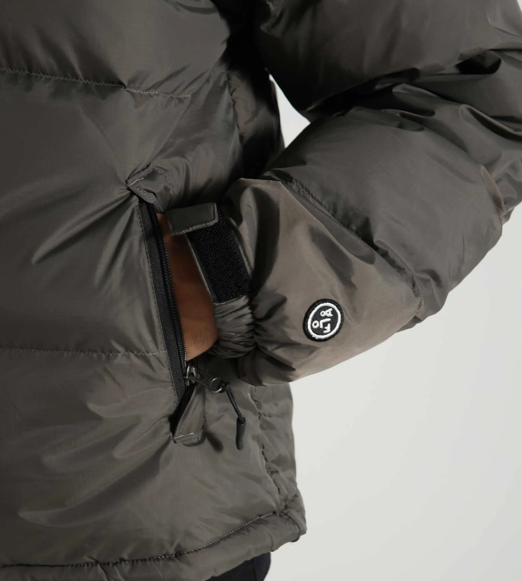 OLAF Puffer Jacket Charcoal