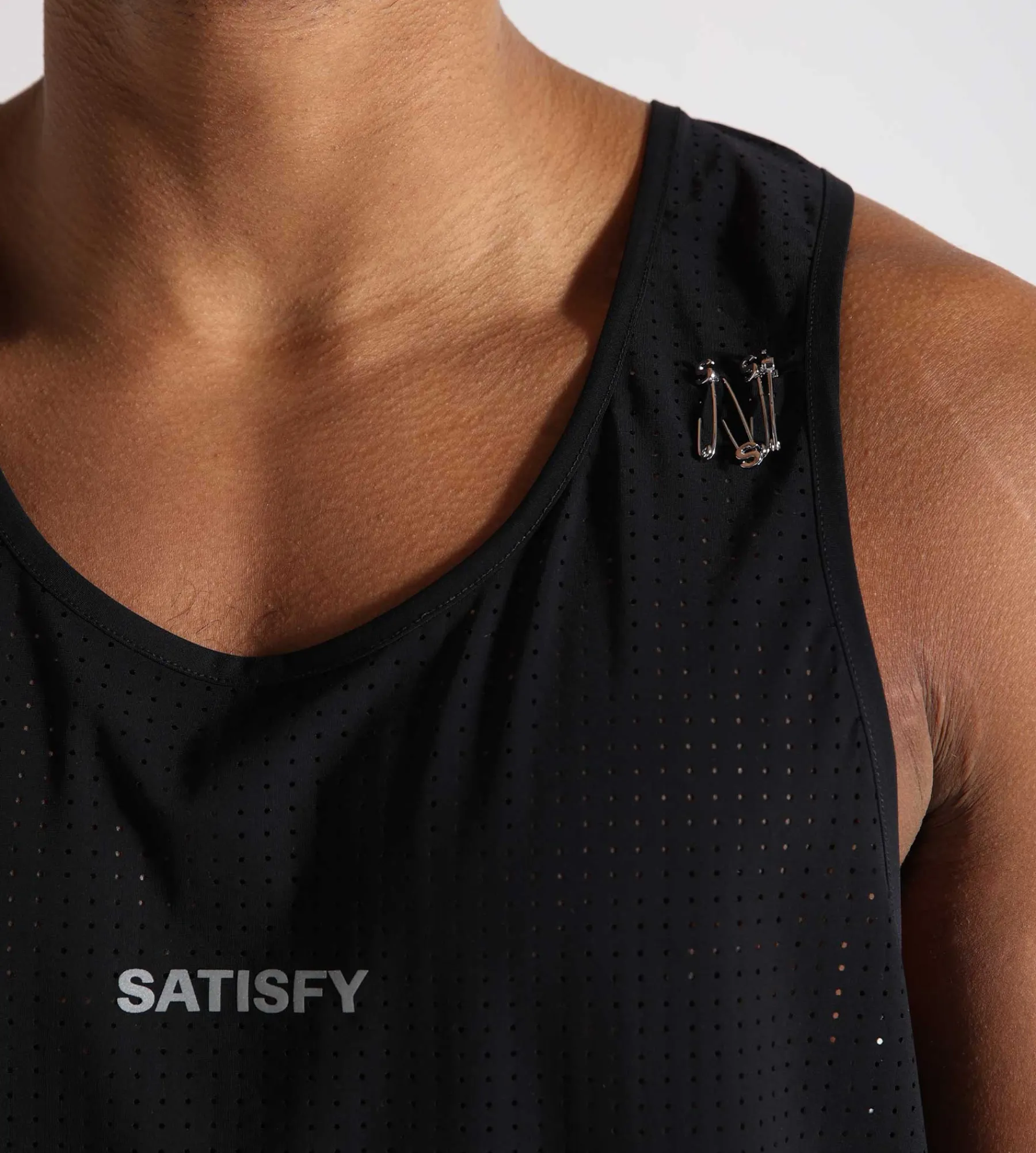 Satisfy Space-O Singlet Black