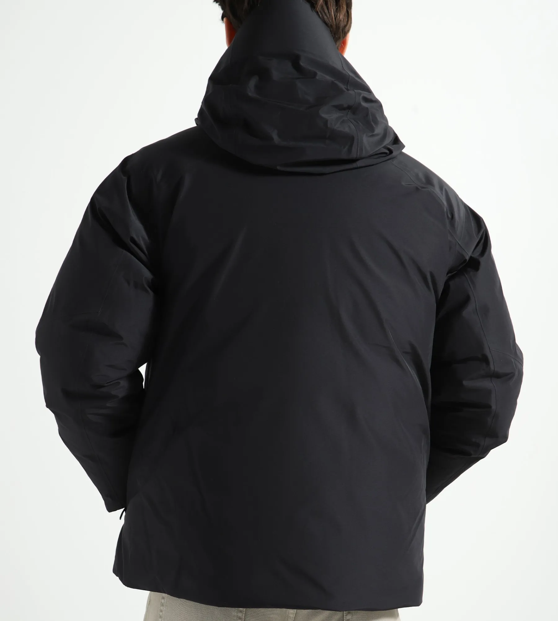 Veilance Sorin Down Jacket Black