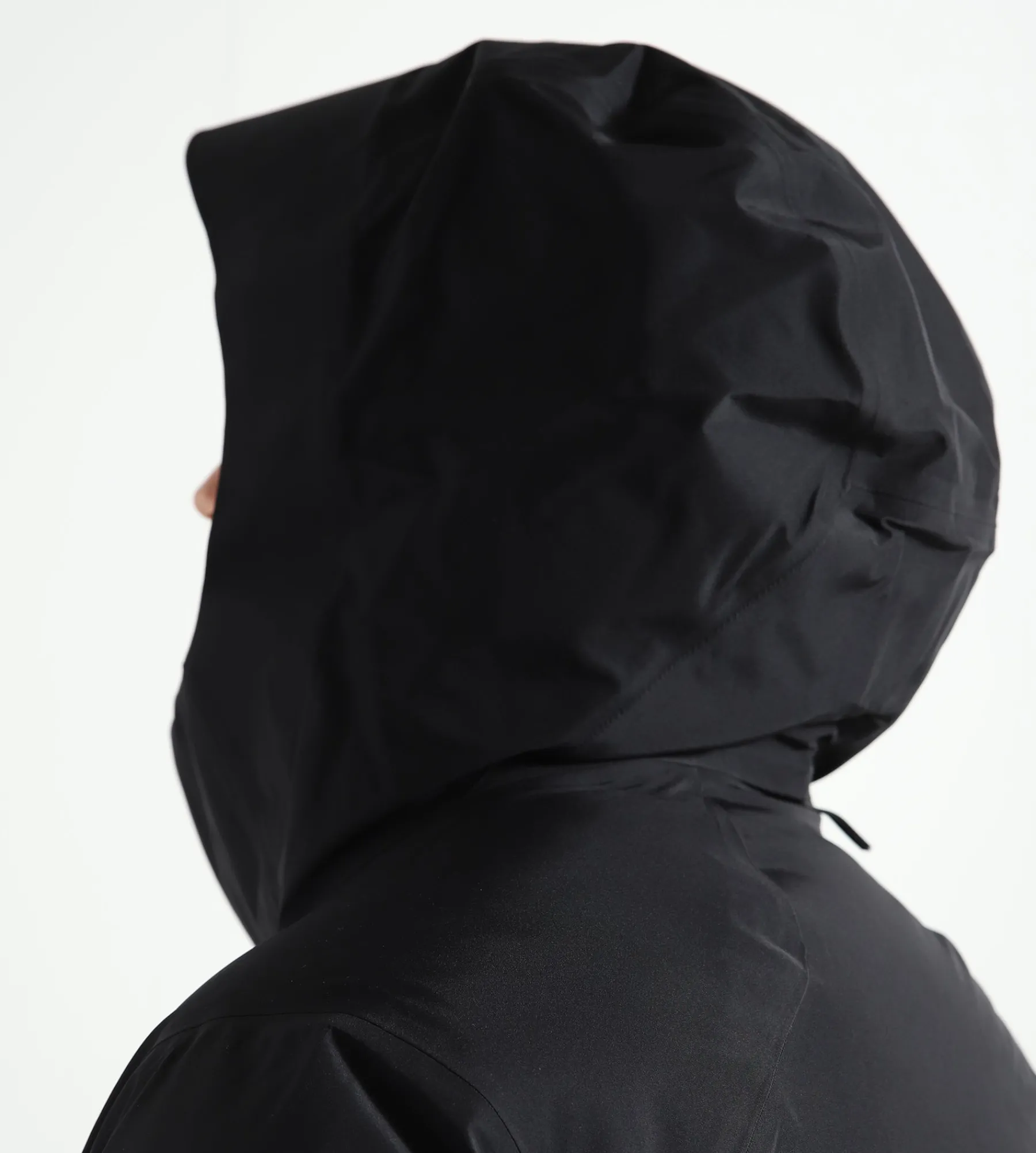 Veilance Sorin Down Jacket Black